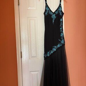 Perfect Evening Gown, Slimming Navy Blue W/ Lt. Blue and Sequin Trim, sz 8,